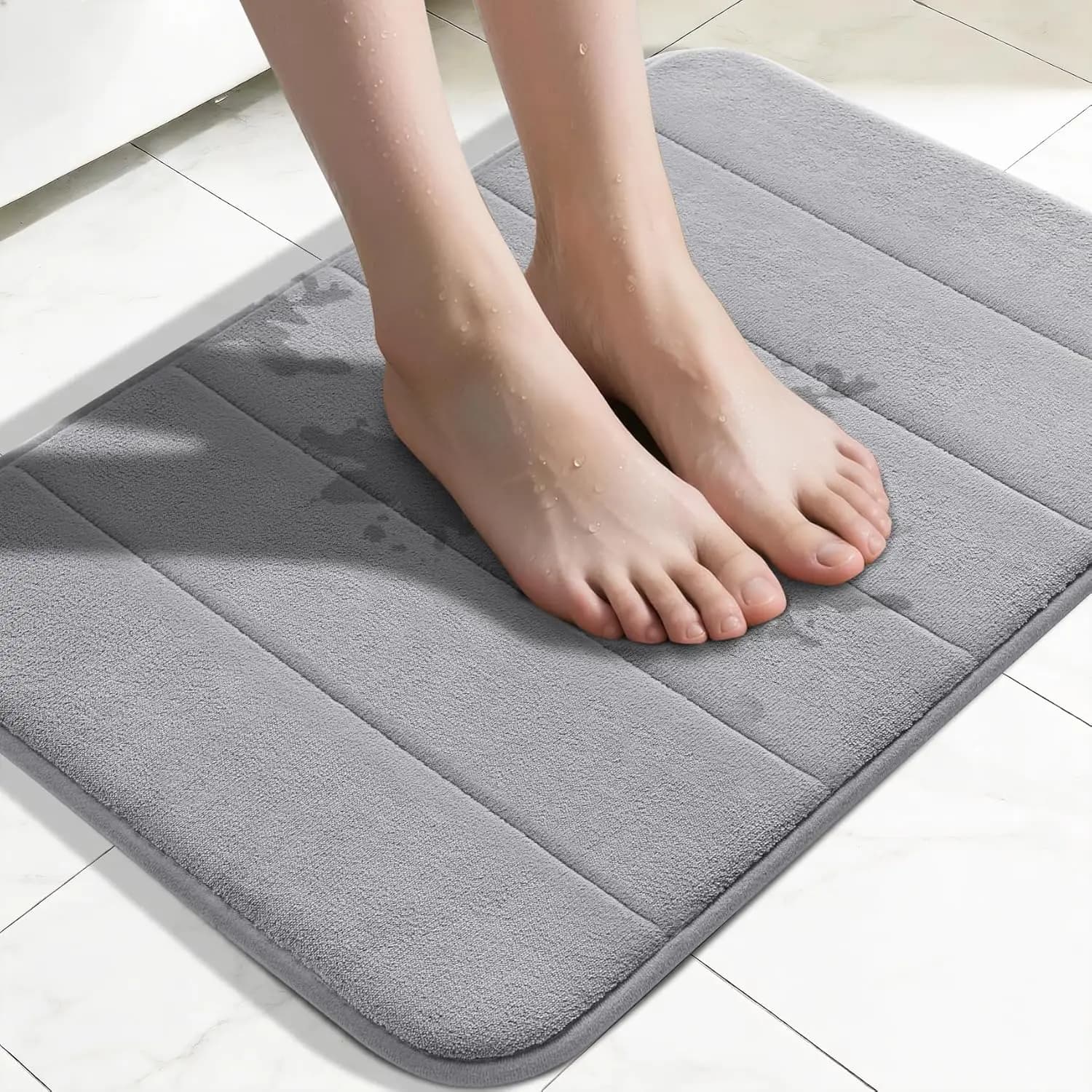 Tappetino da Bagno Super Morbido e Assorbente, Antiscivolo ad Asciugatura Rapida in Memory Foam per Vasca Doccia e Arredo Casa, Grigio 24x17