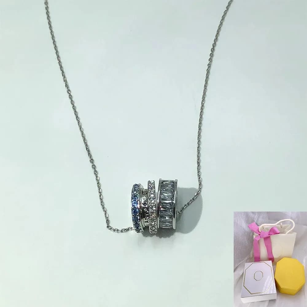 New Fashion Connexus Collana con tre anelli di transito Taglio misto 'Love is Around' Regalo di gioielli da donna in cristallo