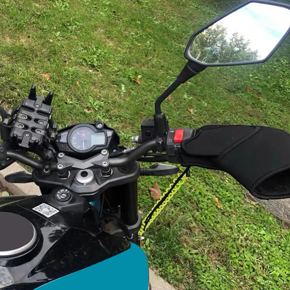 1 Paio di Guanti per Manubrio Moto, Impermeabili e Resistenti al Freddo, Scaldamani Spessi per Scooter, Coprimanubrio Caldi