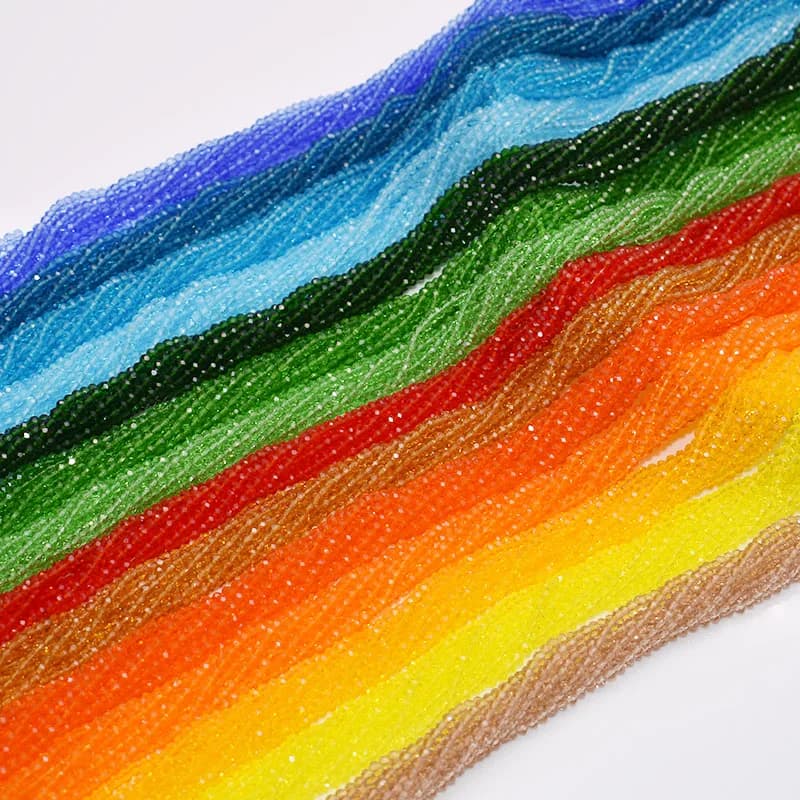 Nuovo 2 3 4 6mm Perline di vetro di cristallo di colore trasparente Seme sfaccettato Perline allentate del distanziatore per la creazione di gioielli Collana di cristallo fai da te