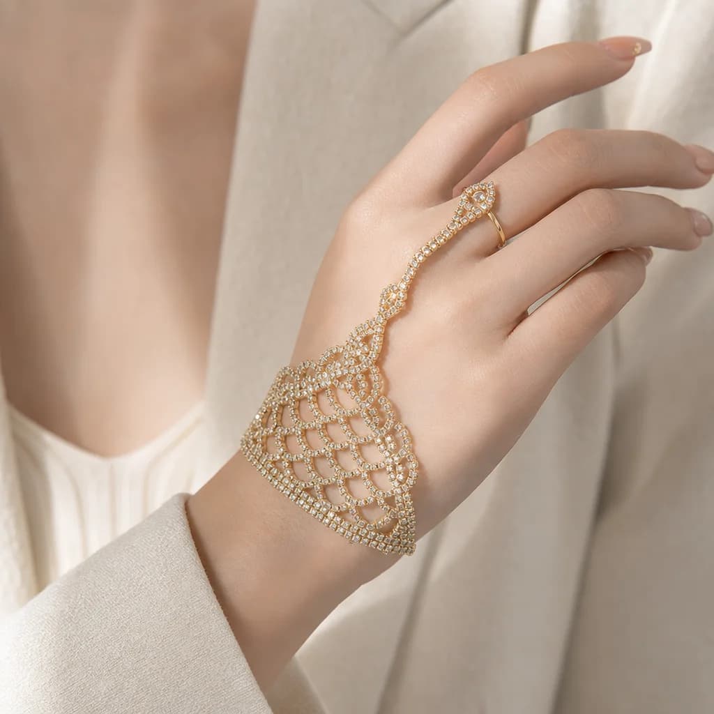 Luxury Trendy Layered Rhinestone Hand Chain for Women Court-Style Finger Chain Ring Bracelet Versatile Parties Prom Jewelry