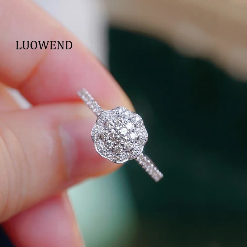 LUOWEND 100% 18K White Gold Rings Romantic Style 0.50carat Real Natural Diamond Engagement Ring for Women High Wedding Jewelry