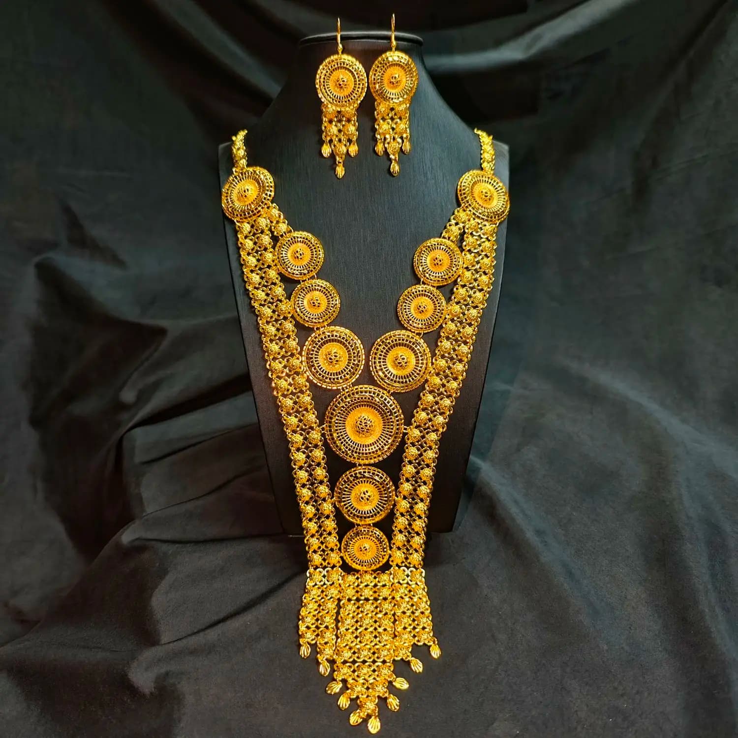 Set di Gioielli Dubai Fashion per Donna, Collana e Orecchini Placcati in Oro 24K, Elegante Set per Fidanzamento e Feste per Coppie DD11053