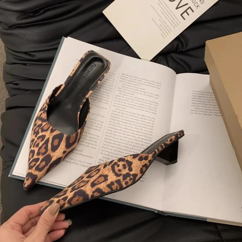 New Luxury Women's Thin Shoes Slipper Fashion Candy Color Ladies Elegant Dress Square Heel Bass Slip on Slides Shoes