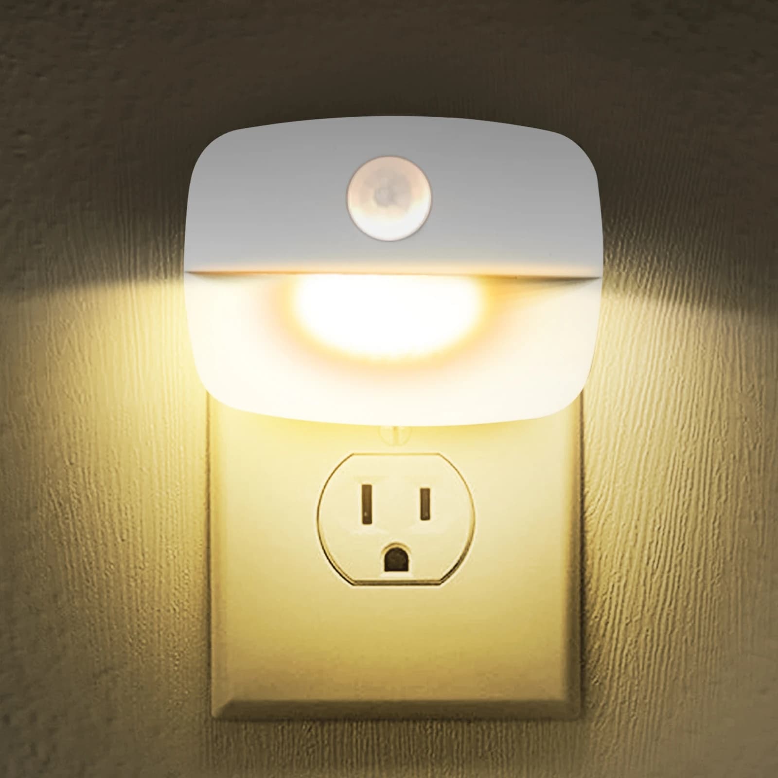 Motion detector Night light Plug In Motion Sensor Light 220V Battery Powered Lamp for Bedside Cabinet Corridor Stairs