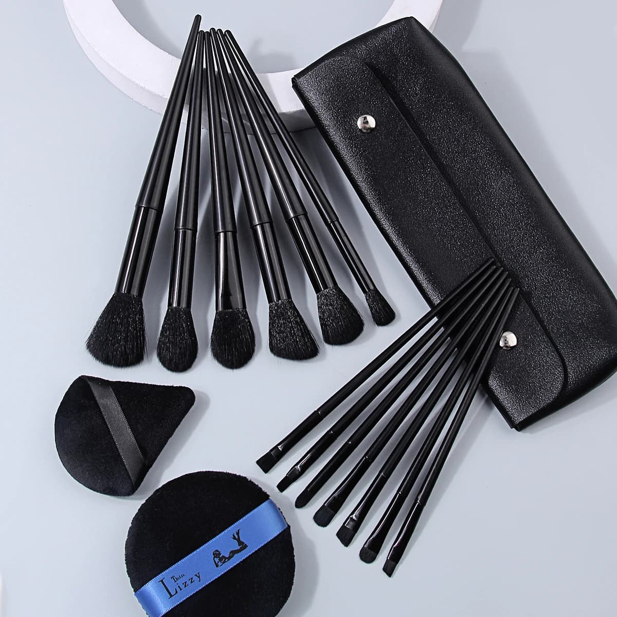 16PCS Black Makeup Brush Set with PU bag&Powder Puffs,for Foundation, Eyeshadow&Blush,Complete All-in-One Cosmetic Tool Kit