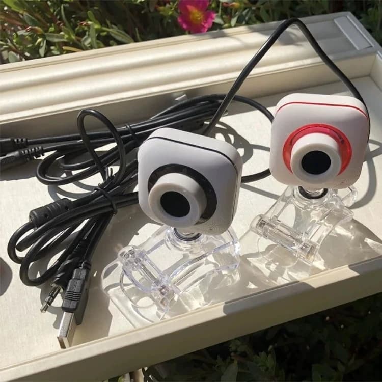 Clip on HD No Driver Webcam for Laptop Desktop External Camera with Built in Microphone for Video Conference Chat