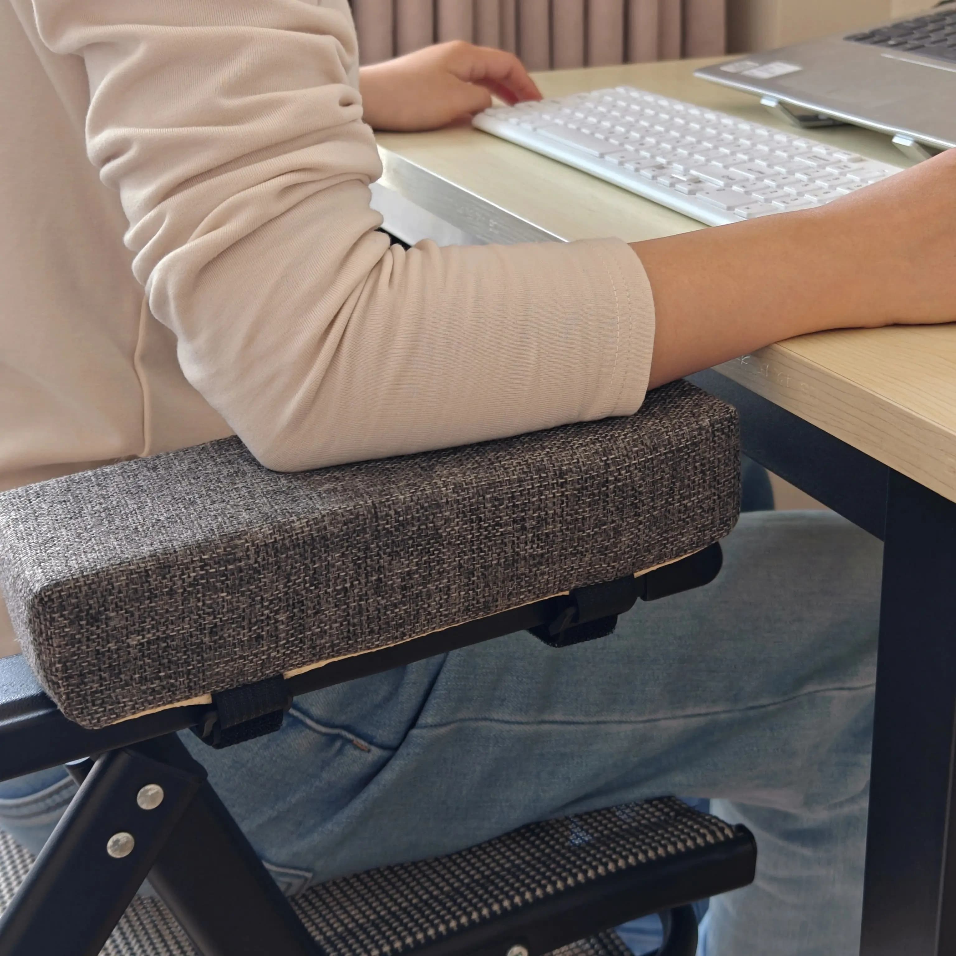 Cuscino di Supporto per Braccioli in Tessuto di Lino Premium, Imbottitura in Schiuma PU per Alleviare il Dolore al Gomito, Supporto Ergonomico per Polso e Braccio per Ufficio e Casa