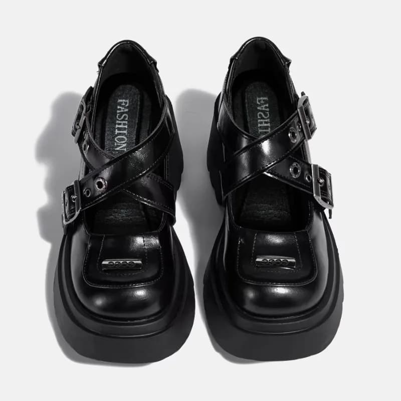 Scarpe Cross Mary Jane 2025 Nuove scarpe singole con fibbia a bocca superficiale da donna con plateau e tacco largo in metallo punk