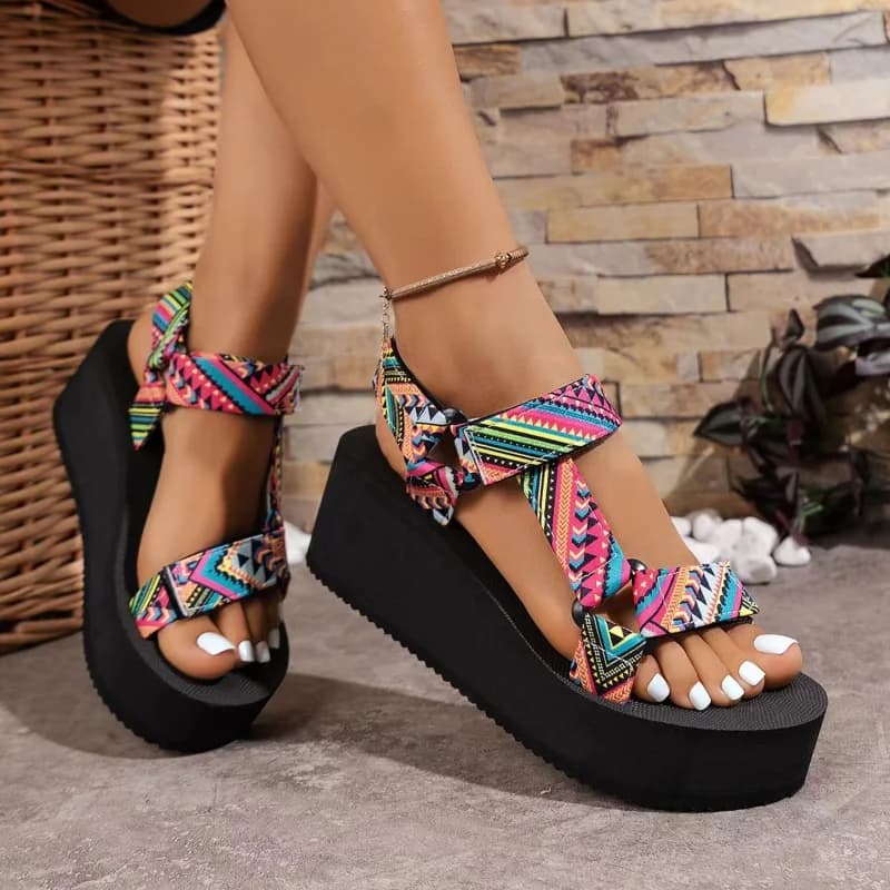 Scarpe da donna con suola spessa nuova estate da donna sandali di stoffa comfort Set da spiaggia sandali per piedi pantofole Casual leggere con punta esposta Zapatos