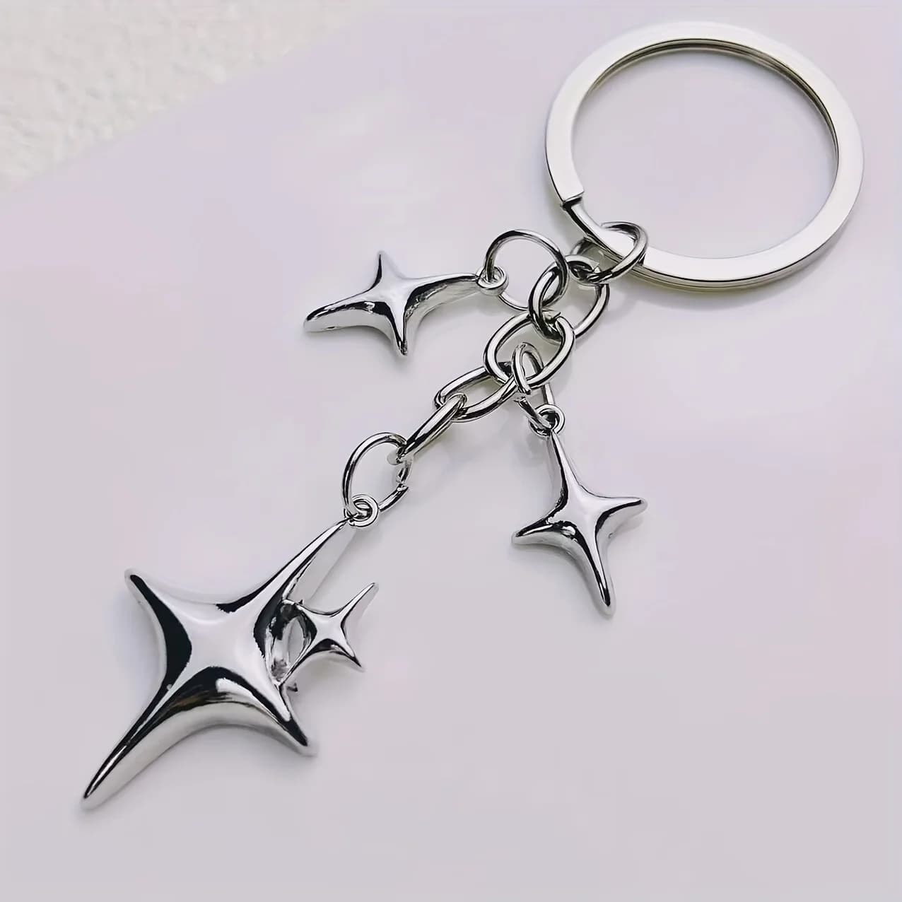 1 Elegante portachiavi in lega d'argento con stella e luna - Portachiavi elegante per borse da donna, zaini, auto - Eid al-Fitr, idee regalo per l'uso quotidiano durante il Ramadan