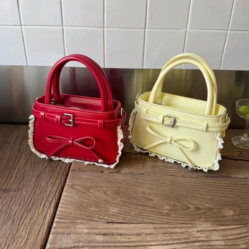 Borsa a tracolla semplice e lussuosa da donna con finitura testurizzata e logo con lettere chic, funziona anche come pratica e spaziosa borsa per pannolini.
