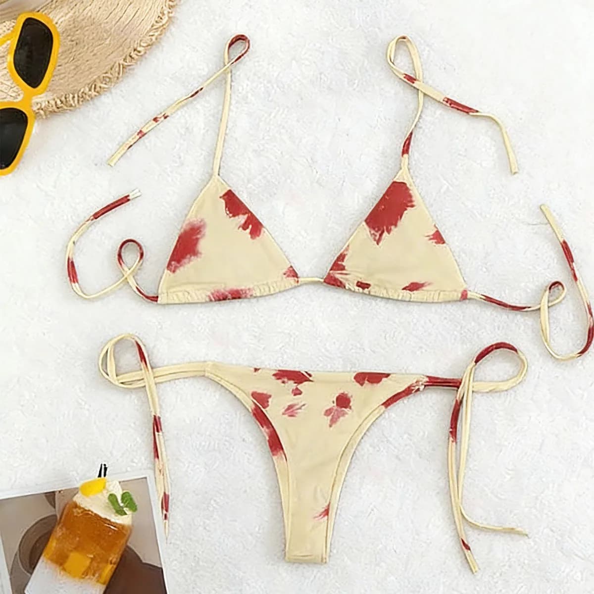 Costume da bagno bikini tie-dye a due pezzi con taglio a tre punte, stile americano gotico, estetica estiva, casual, per vacanze al mare, alla moda.