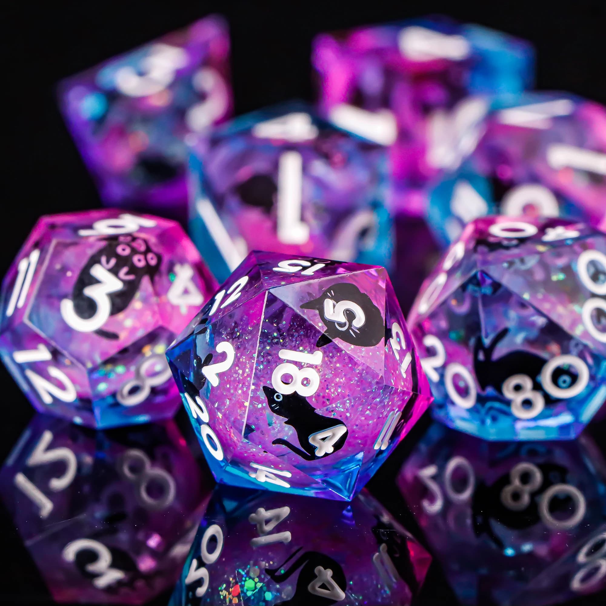 Set di dadi per gatti per Dungeons and Dragons Dadi con nucleo liquido Dadi con bordo affilato Dadi per gatti in resina Dnd Dadi d&d Dice Galaxy Set di dadi D e D