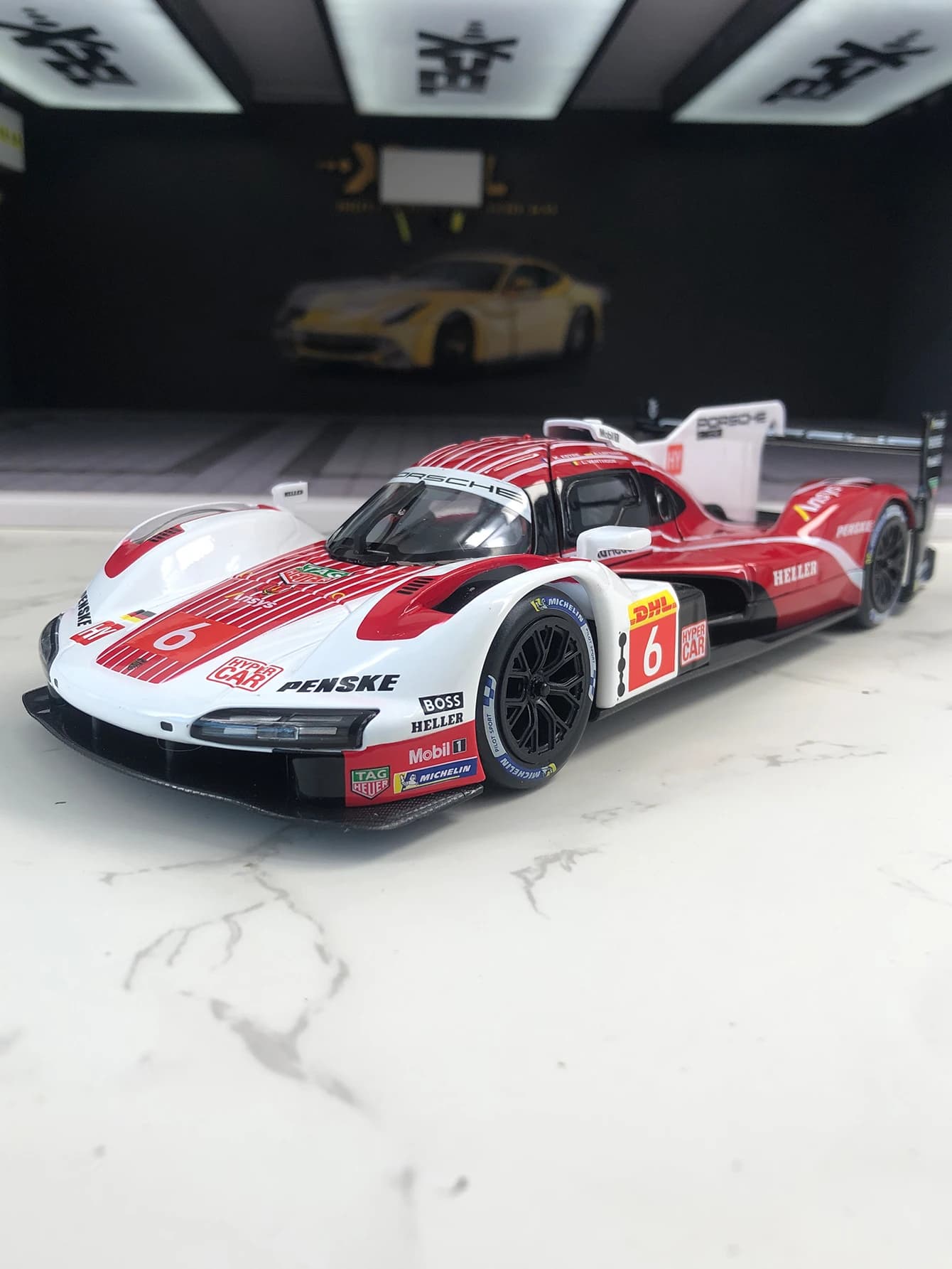 Bburago 1:24 simulation zinc alloy Porsche 963 #6 model car, static ornament, metal collectible gift car