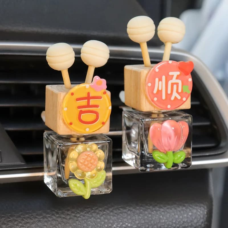 Deodorante per Auto con Olio Essenziale, Fragranza Floreale Leggera e Duratura, Diffusore Aromatico Portatile con Confezione Regalo