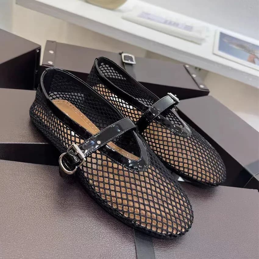 Nuove scarpe Mary Jane da donna con rete a diamante e fondo piatto, modello ballerina intagliato