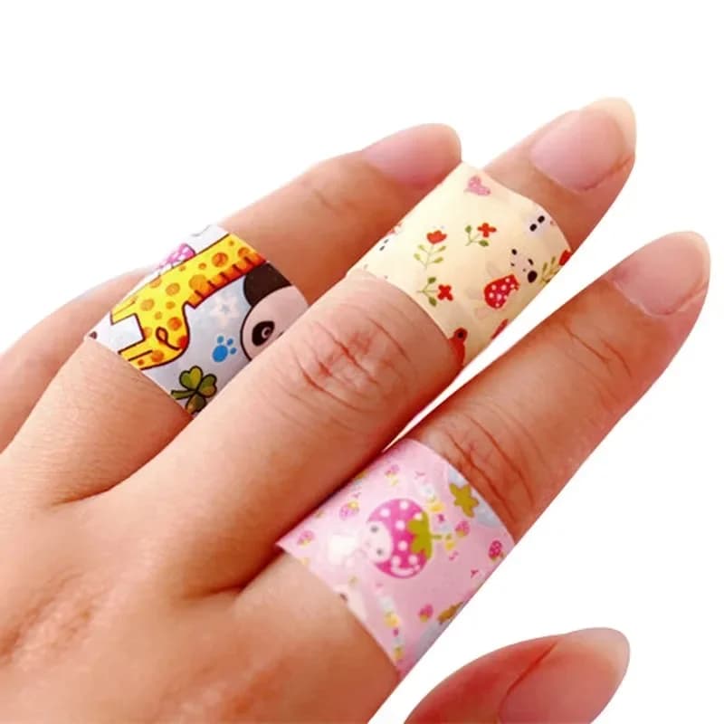 Cartoon Animal Pattern Band Aid emostasi bende adesive Kit di emergenza di pronto soccorso cerotti in gesso per ferite per bambini