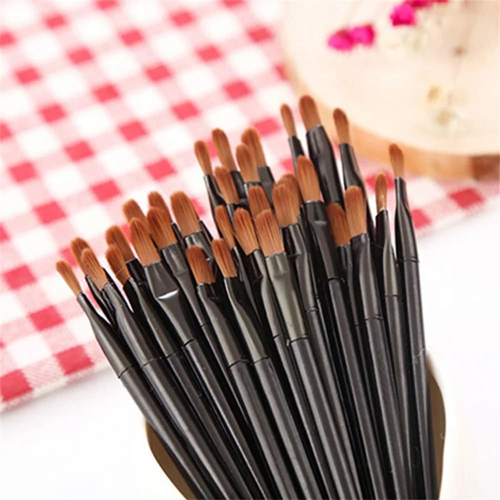 50PCS new brush for disposable lips lashes for eyelashes Extension Mascara applicator lipsticks Set cosmetic makeup tool