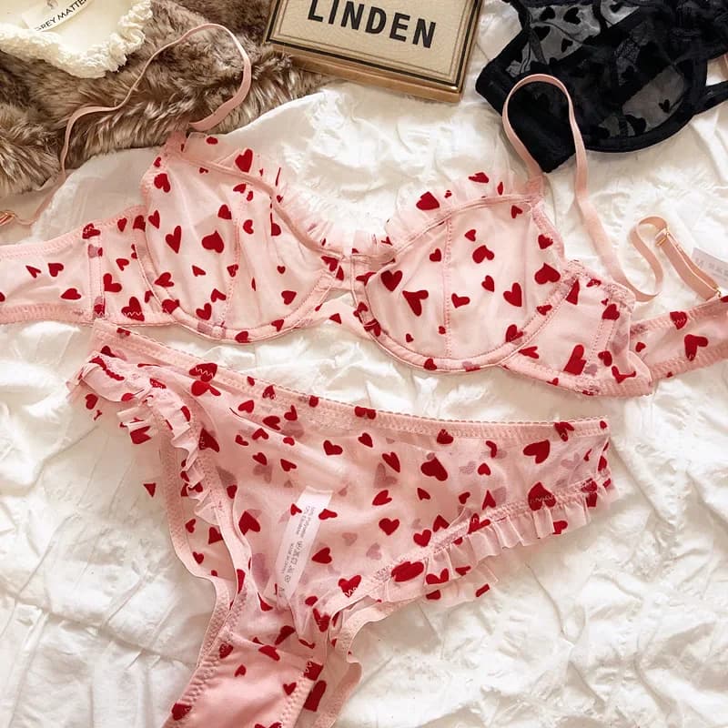 Set di biancheria intima da 2 pezzi Reggiseno traspirante ultra sottile sexy per donna Set di reggiseno push up Intimo estivo a rete romantico con cuore di pesca