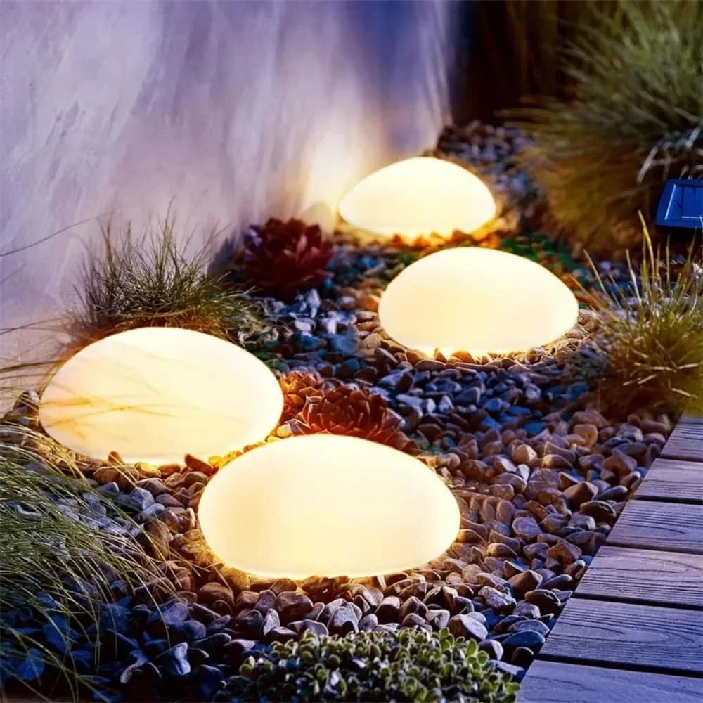 Lampada da terra solare in vetro smerigliato natalizio Lampada solare da esterno con ciottolo Lanterna senza fili Lampada decorativa da giardino per prato paesaggistico