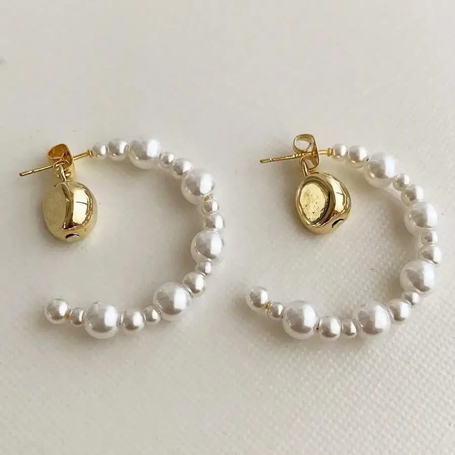White C-Shaped Pearl Hoop Earrings Simple Stylish Versatile Fashion Jewelry