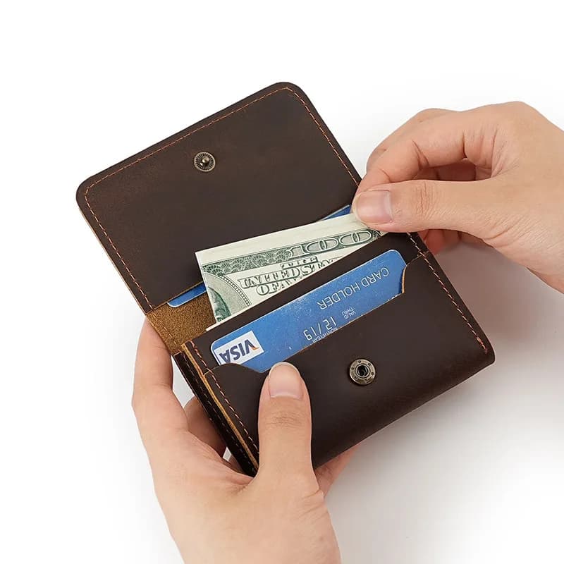 Porta carte in pelle Crazy Horse Pelle bovina a grana superiore con bottone a pressione Portafoglio multifunzione in vera pelle Porta carte di credito RFID