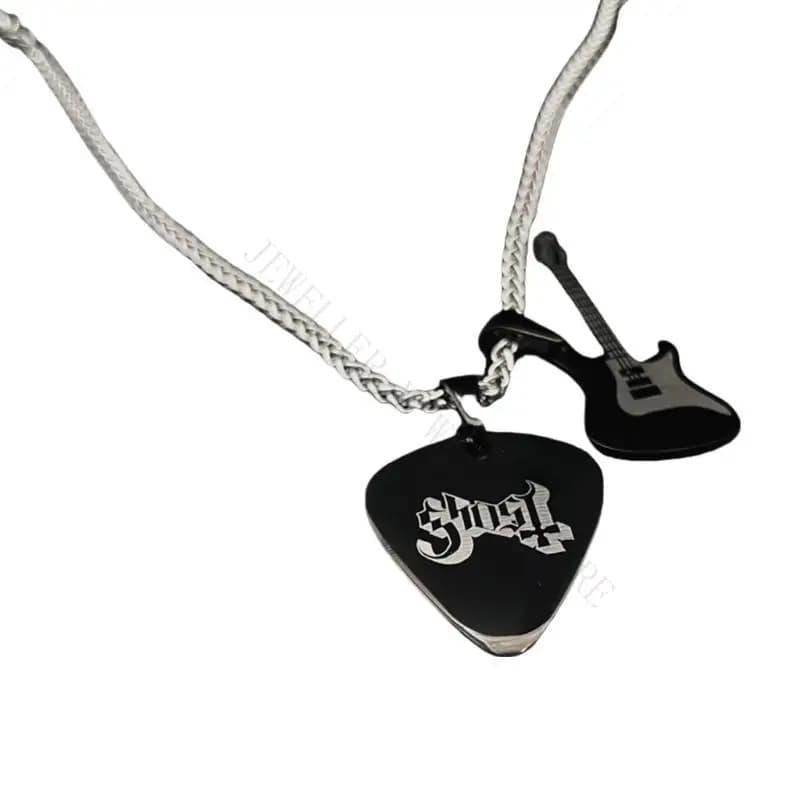 R7UF Unique Guitar Pick Pendant Necklace In Sturdy Stainless Steel Materials Portable Accessory for Rock Enthusiasts