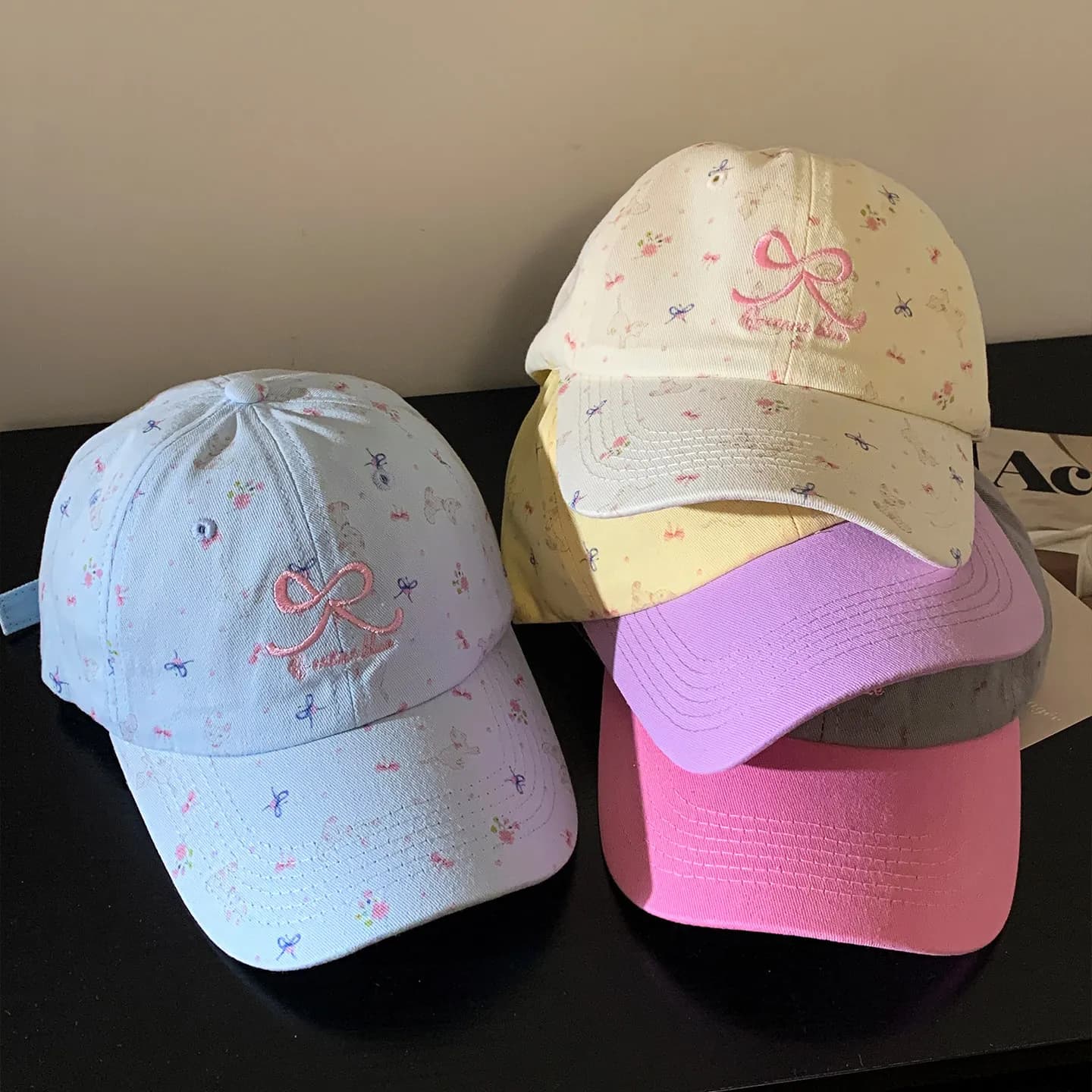 Cappellino da Baseball Rosa con Fiocco Ricamato per Donne, Cappello Floreale Dolce per Sport all'Aperto