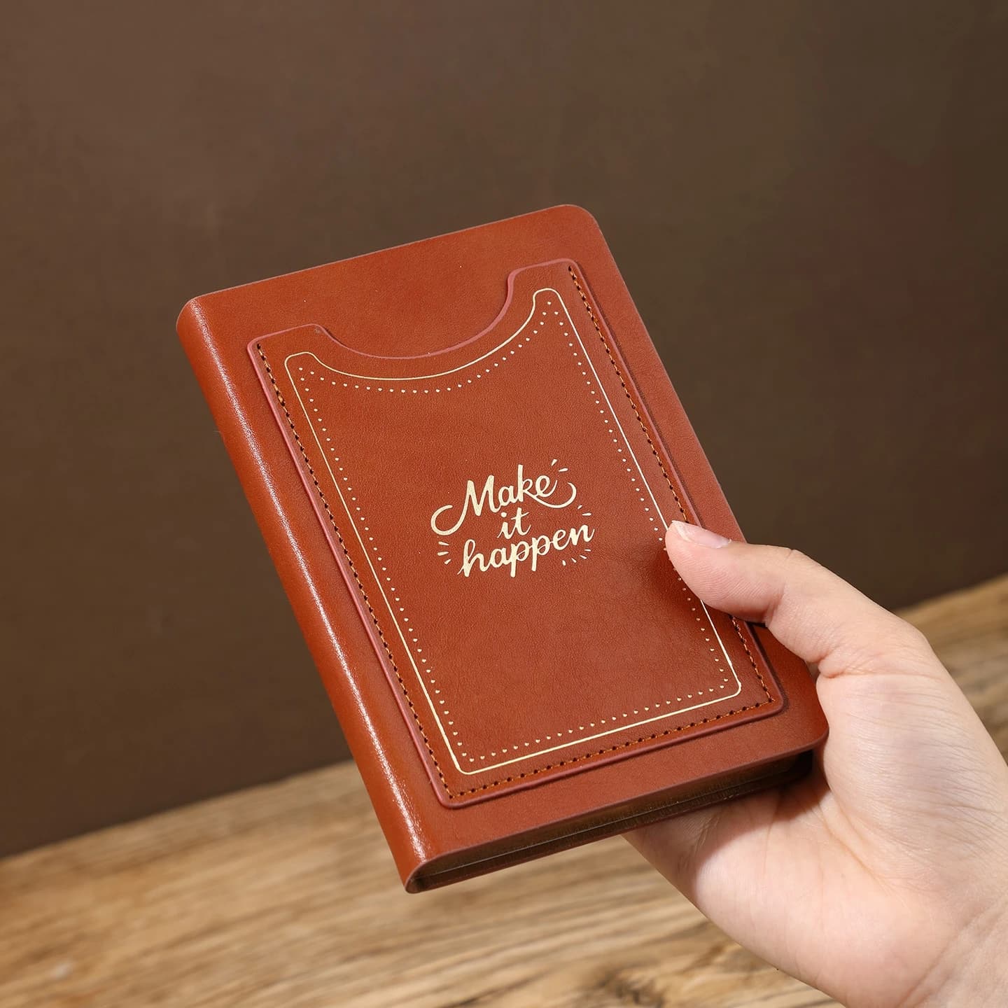 A7 Retro Leather Notebook with Gold Trim A7Vintage Gold-Edge Leather Pocket Journal High-End Portable Notebook Fashionable Diary