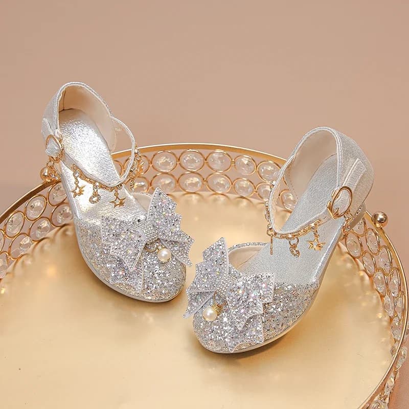 Scarpe da ragazza in pelle con tacco alto in cristallo per la festa nuziale Strass glitterati con fiocco per bambini Abito con tacco alto Ciondolo Bling