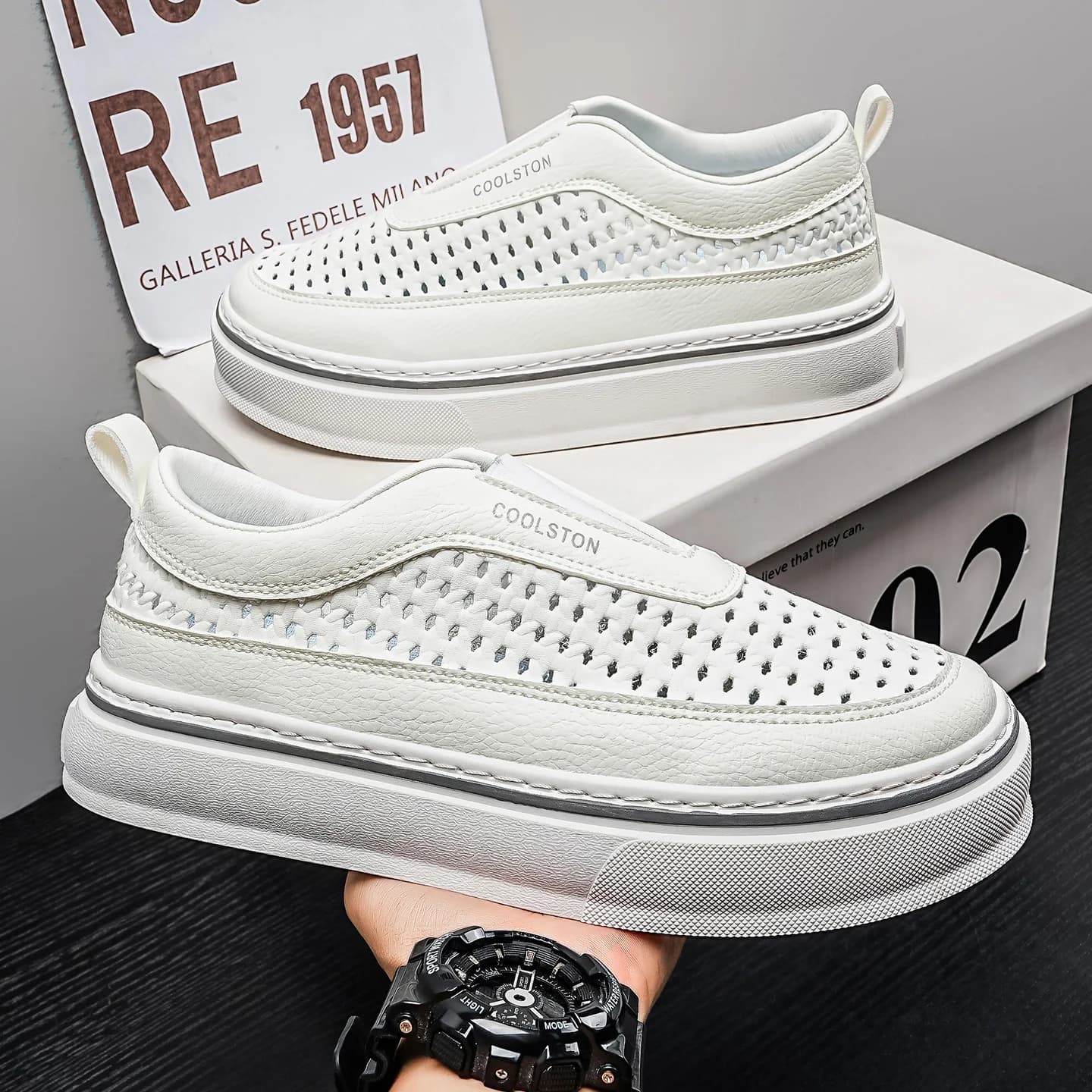 Comode scarpe da uomo per il tempo libero quotidiano, fondo ammortizzante, resistente al sudore, interno e esterno, alla moda, con lacci, calzature maschili