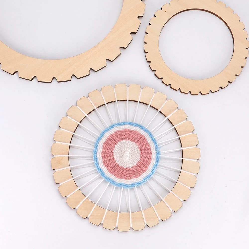 1pcs Wood Circular Knitting Loom Kit - DIY Weaving Tool For Crafting, Crochet & Blanket Making - Light Yellow, Sizes S/M/L