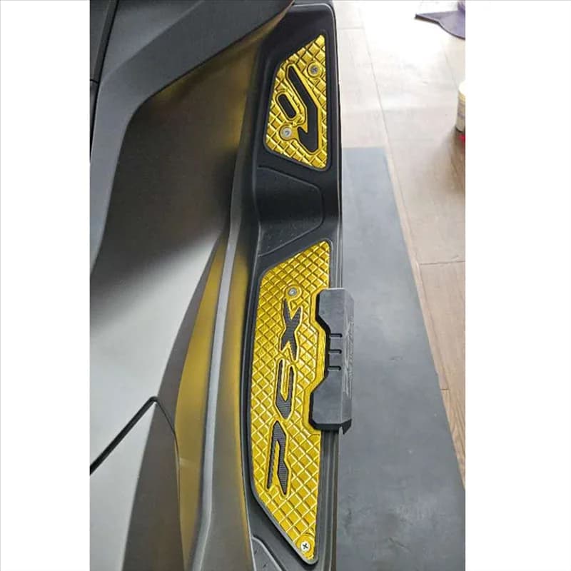 Pedale poggiapiedi antiscivolo per Honda PCX160 PCX125 2025 Pedane in lega di alluminio modificate per moto Titanio
