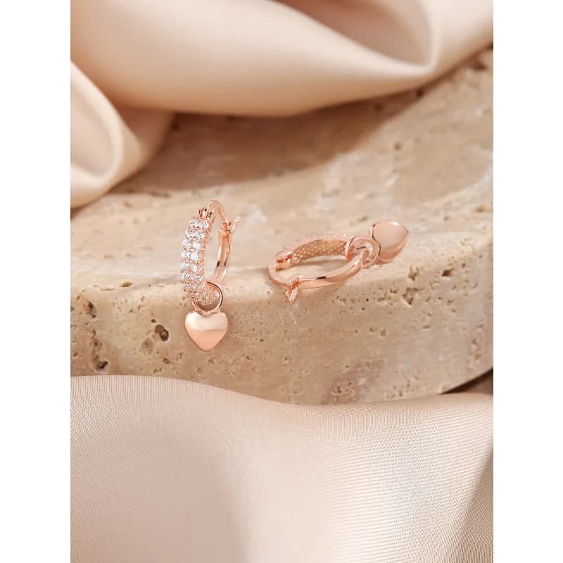Orecchini a bottone a cuore semplici in argento InsS925 Nuovi gioielli con orecchini di lusso leggeri e alla moda tempestati di diamanti