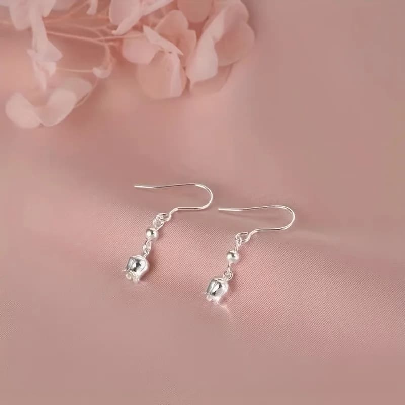 Orecchini del giglio della valle eleganti e sexy in argento sterling S925: adatti per l'uso quotidiano e le occasioni di regalo