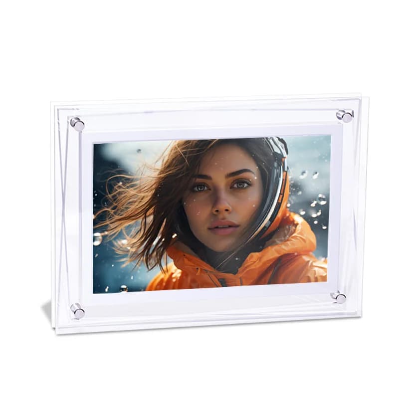 Wi-Fi Function 100% Privacy Protection IPS 4GB Video/Movie Download Digital Photo Frame