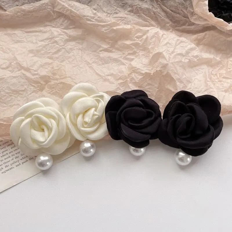 Orecchini rosa tridimensionali neri in stile francese