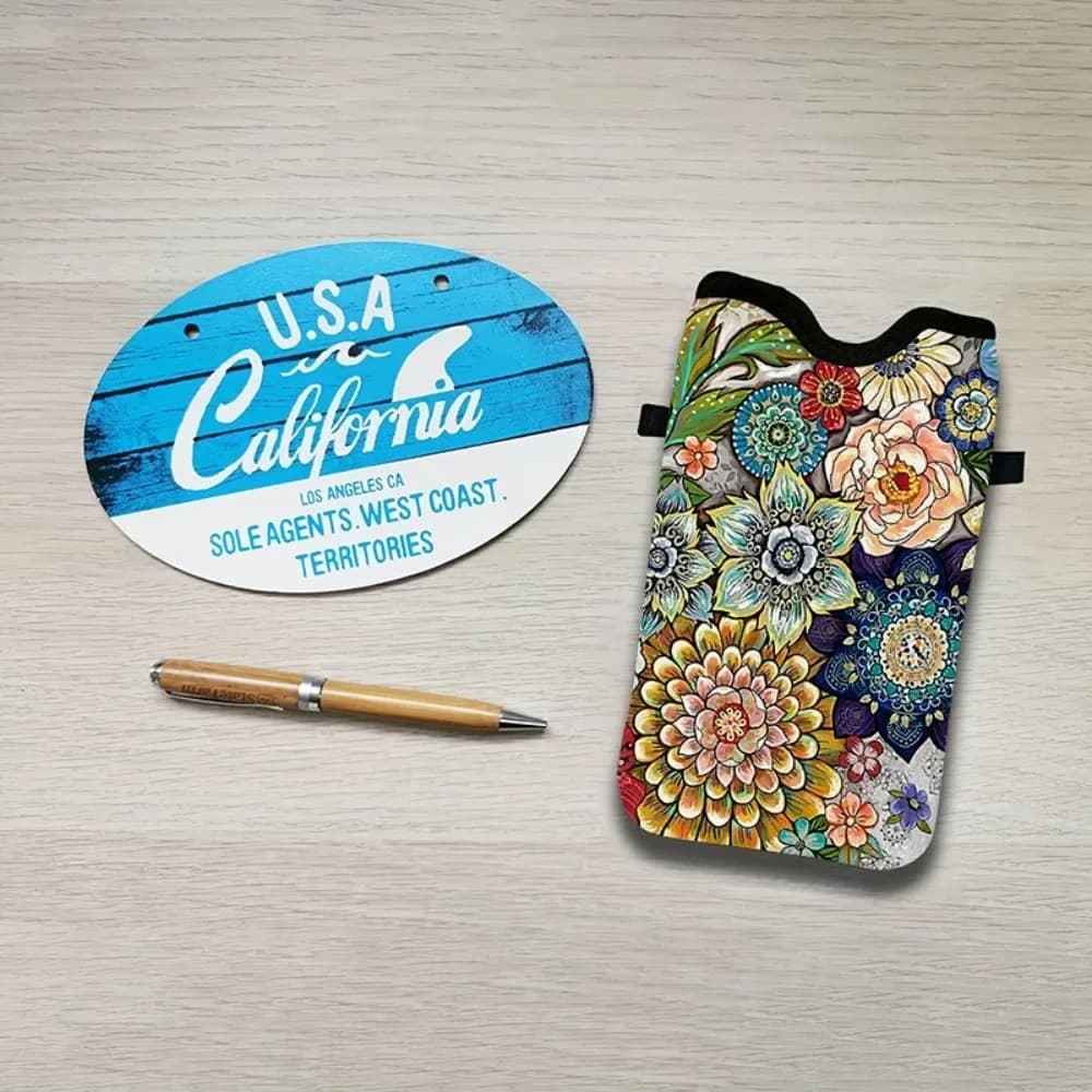Borsa a tracolla mini da donna con stampa floreale Black Cat, borsa a tracolla casual in tela con tracolla regolabile per uso quotidiano, perfetta per trasportare telefono, carte, chiavi e rossetto, regalo carino e pratico per gli amanti dei gatti.