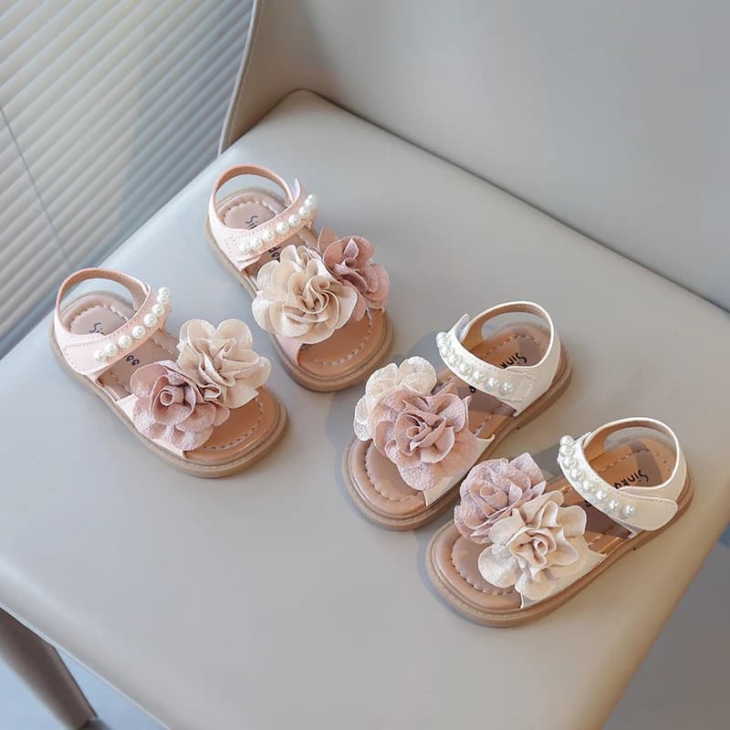 YUYIN Korean Style Summer Girls' Sandals Children's Beach Shoes with Flower Decorations Elastic Soft-Soled Girls' Sandals