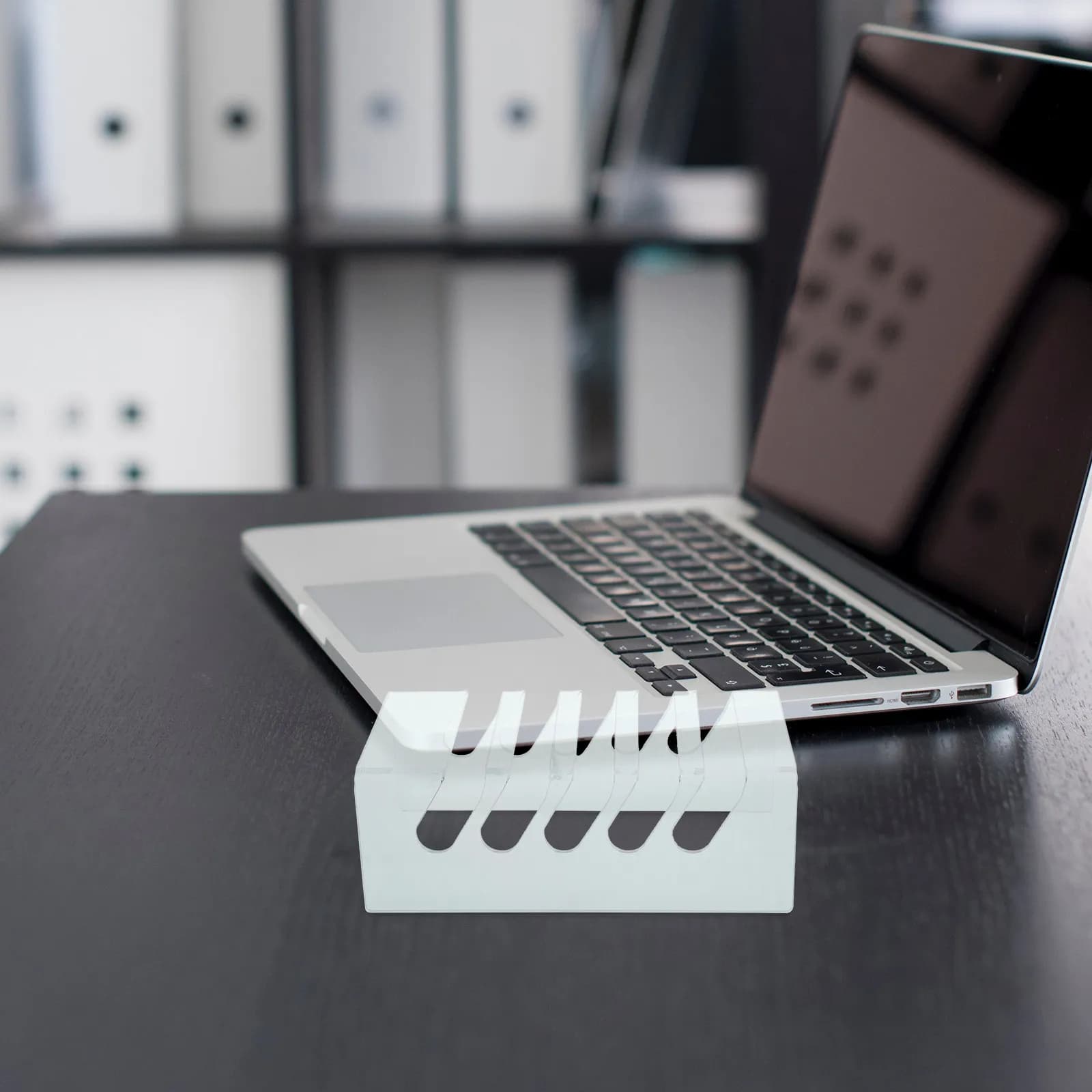 Supporto per Cellulare in Acrilico per Scrivania, Espositore Trasparente per Ufficio e Sala Riunioni, Organizzatore da Tavolo per Telefoni Cellulari