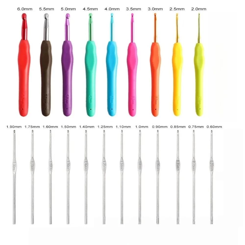 Set Completo di 130 Pezzi per Lavori a Maglia con Borsa Portaoggetti, Kit Uncinetto Fai-da-Te con Set di Uncinetti Multi-misura e 12 Rotoli di Filato