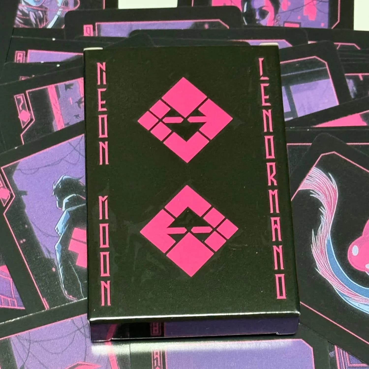 Neon Moon Lenormand Oracle Deck 36 carte dei Tarocchi Lenormand per principianti, gioco di carte Oracle, gioco da tavolo, giocattolo