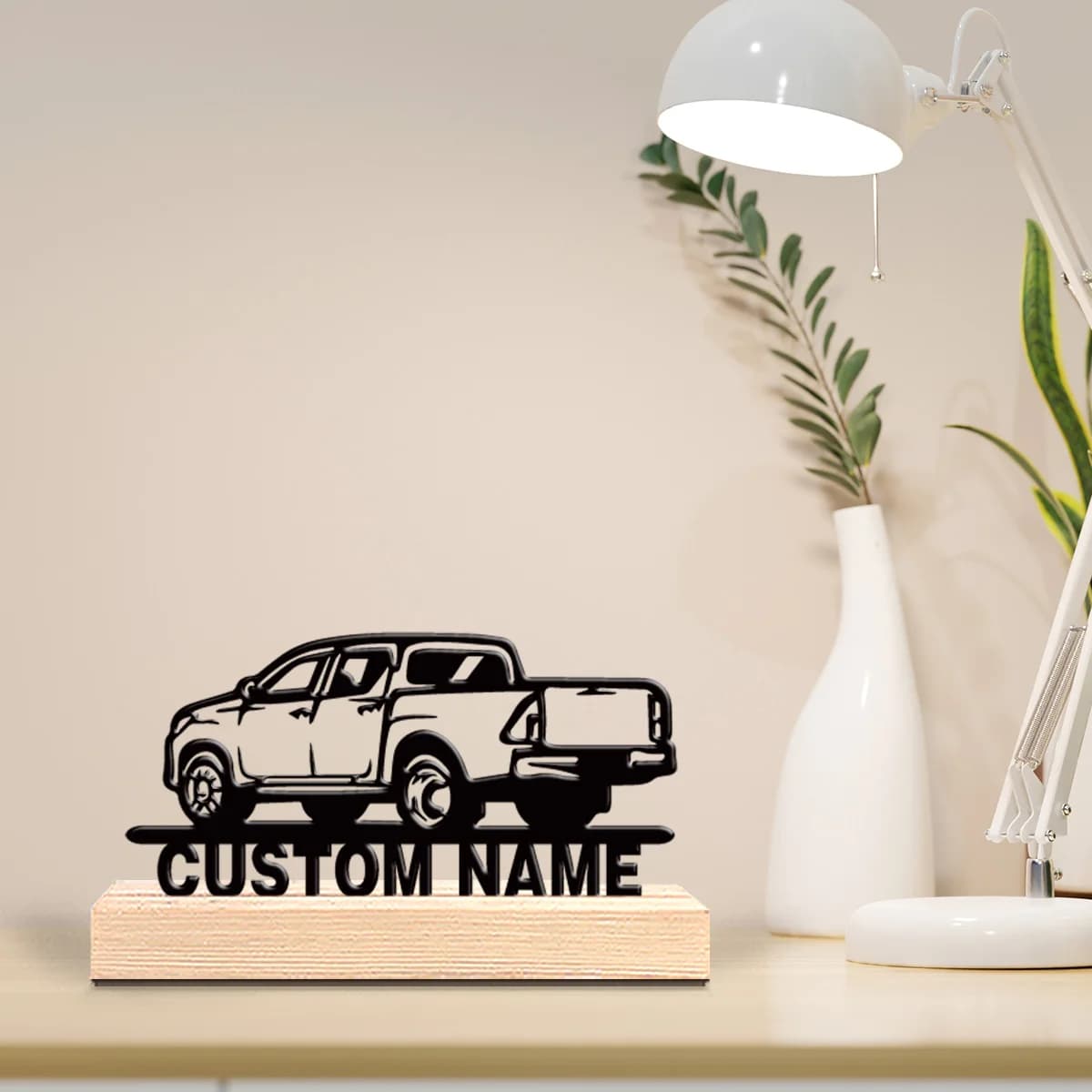 Decorazione da Tavolo in Metallo a Forma di Pickup Personalizzata ed Elegante con Base in Legno, Arredamento Rustico per Casa e Giardino