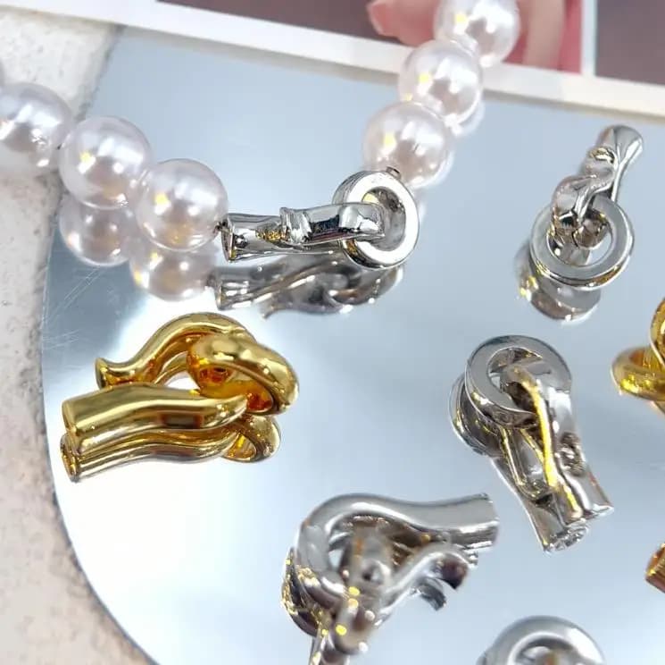 2 o 4 Pezzi Chiusura a Gancio in Ottone Placcato Oro 18K per Braccialetti Fai da Te con Perline, Connettore Terminale a Molla per Creazione Gioielli
