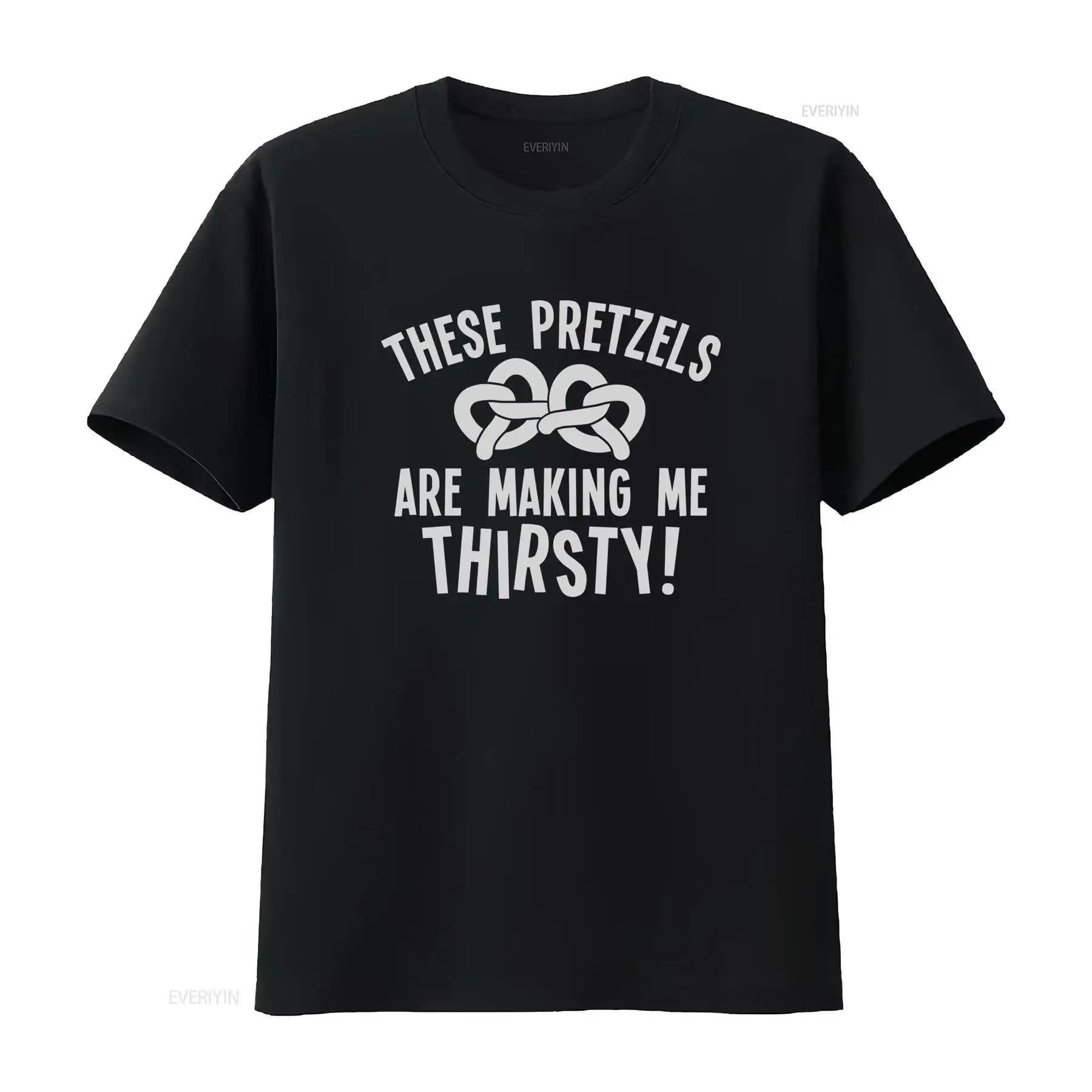 Questi Pretzel mi stanno facendo sognare di bere - T-shirt divertente da uomo con tema pop culture, vintage, lavata, di design, grafica, versatile, casual