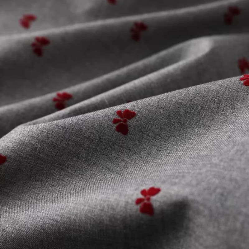 Tessuto in Cotone e Poliestere Rosso con Fiocco Tridimensionale per Camicie, Copripiumini, Cuscini e Tovaglie