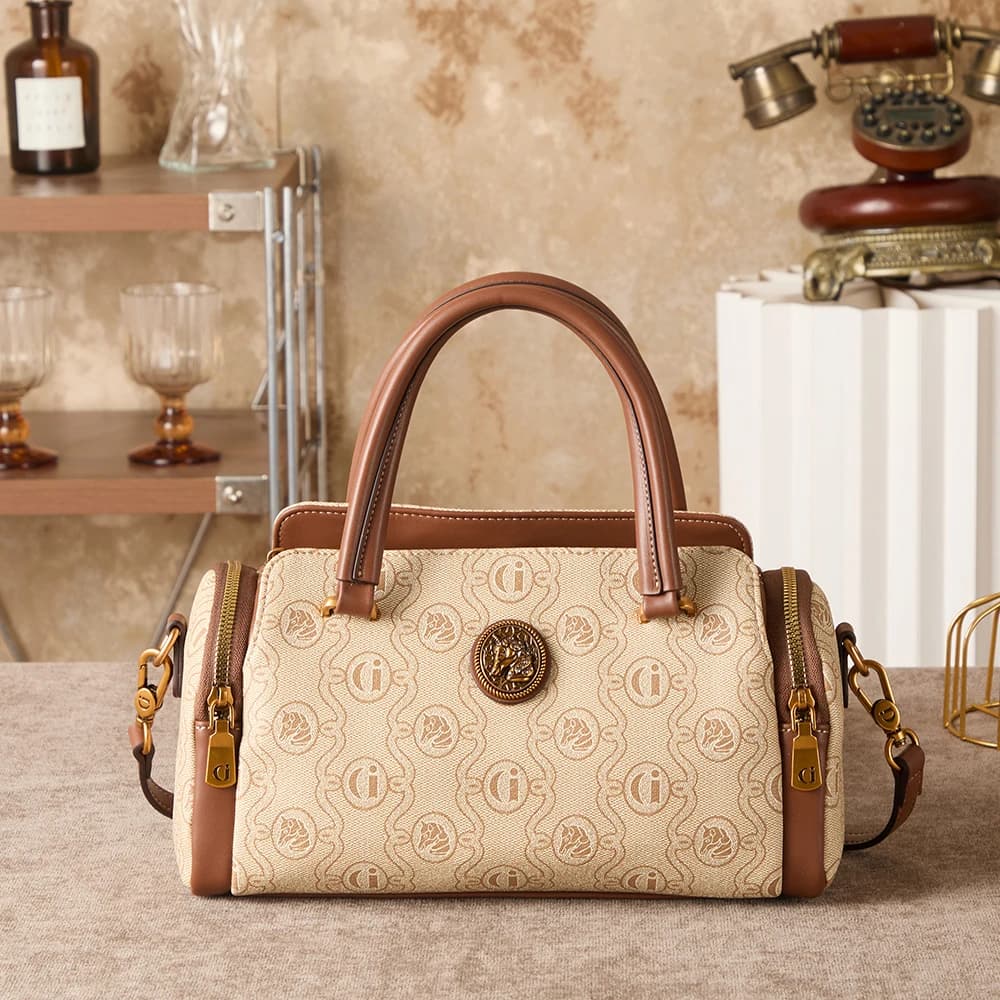 Women's handbag 2026 season new pillow bag temperament commuting senior designer handbag crossbody bag fashion shoulder bag