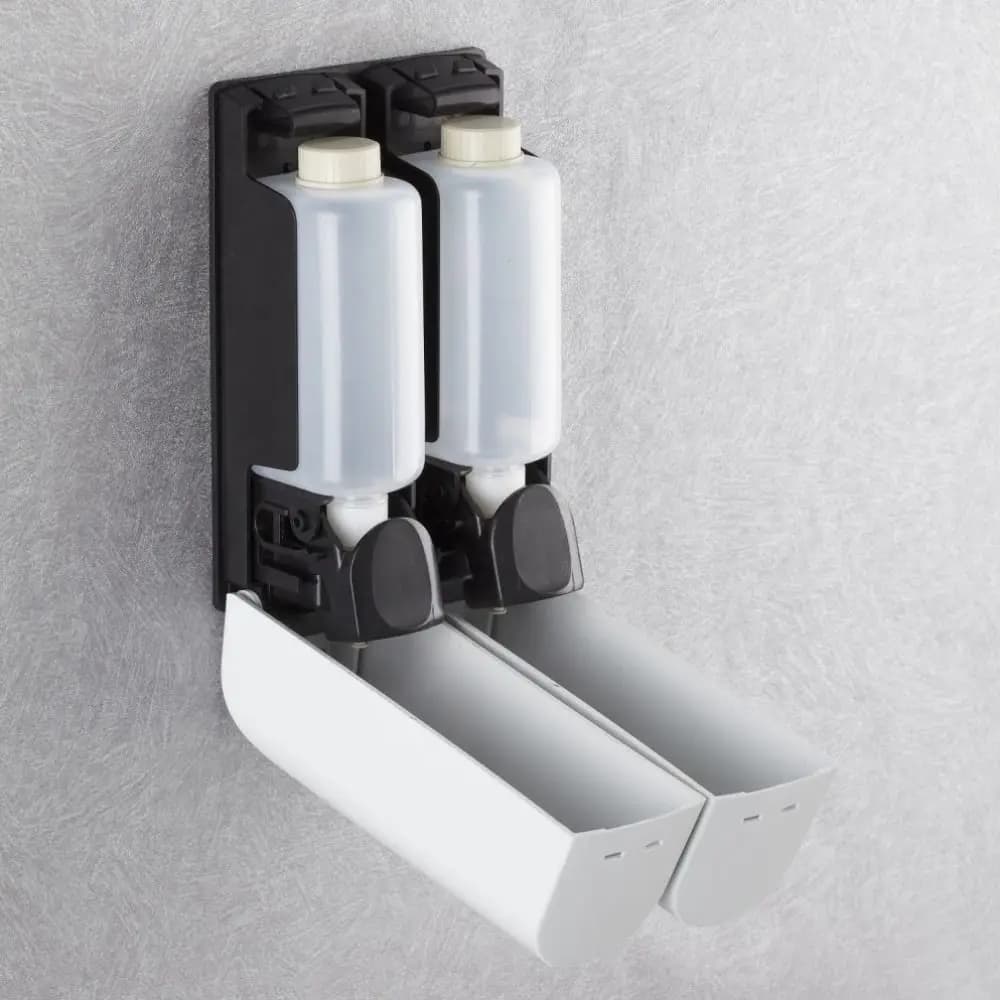Manual Press Wall Mounted Soap Dispenser Refillable Lock Hand Sanitizer Holder Easy To Install Large Capacity