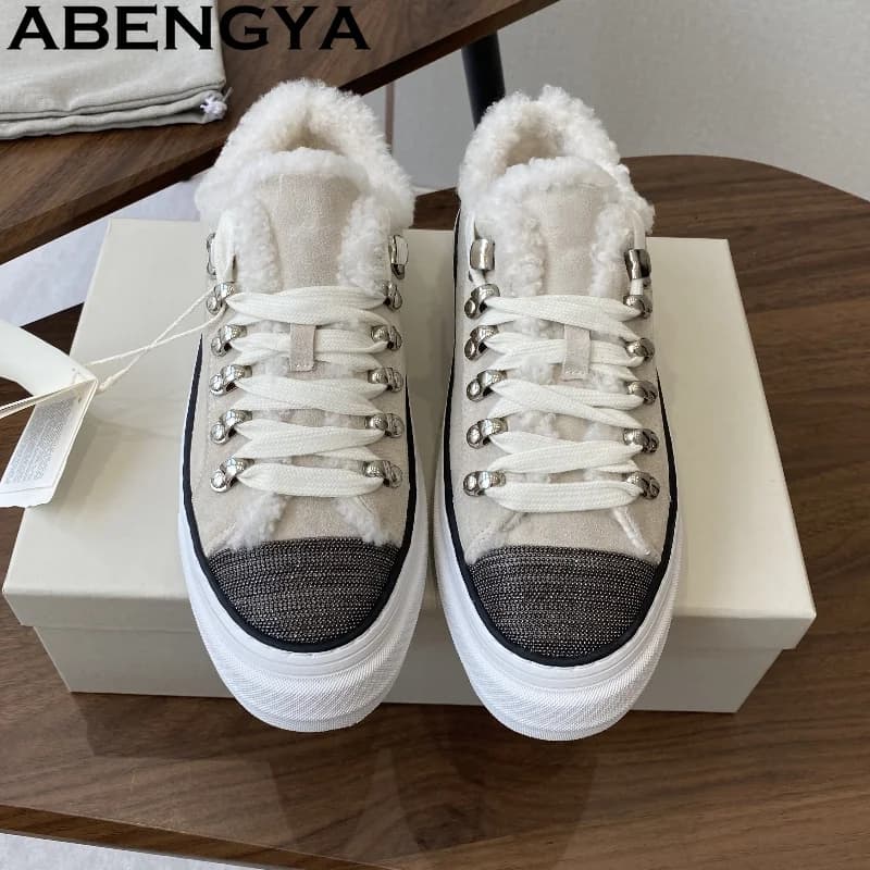 Fodera in lana Punta tonda Stringata Scarpe basse casual Scarpe da donna in tela scamosciata Moda invernale Comfort Sneakers con suola spessa Scarpe da donna